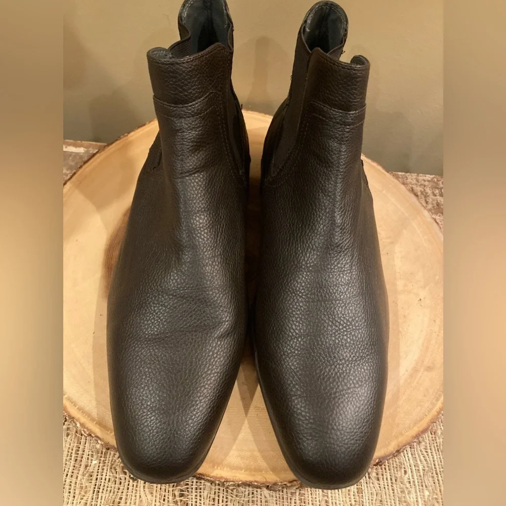Calvin Klein Cadman Boots Mens‎ Sz-8 Pull On Dark Brown